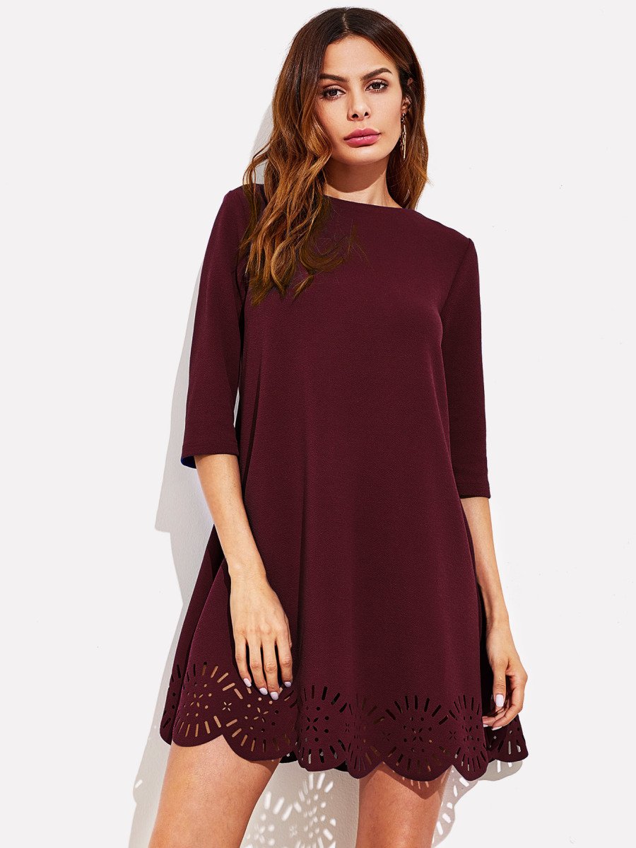 Swingkleid mit lasergeschnittenem Muschelsaum